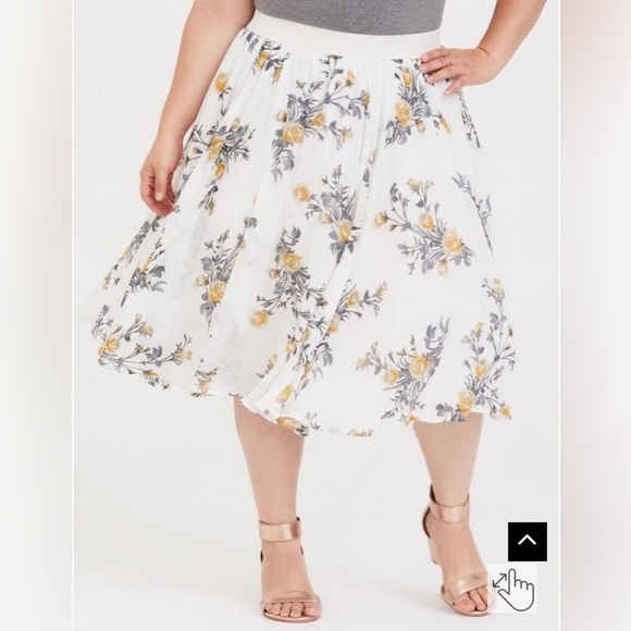 Torrid 2X Midi Chiffon Skirt - White with Florals 3/4 Length Skirt - Picture 2 of 7